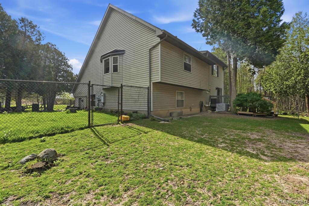 1615 North Five Lakes Road Lapeer, MI 48446 - Photo 27 of 36