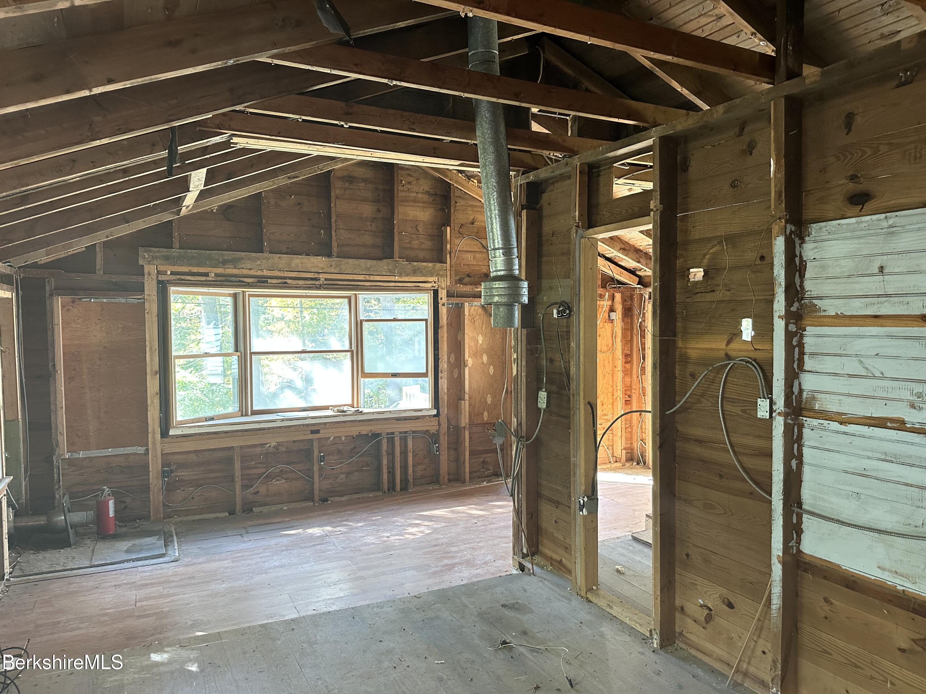 43 Brook Lane Becket, MA 01223 - Photo 13 of 16 IMG_3470