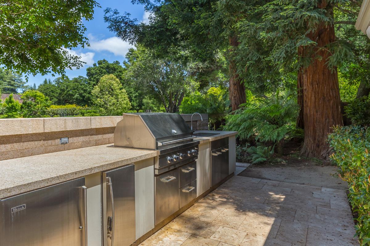 87 Patricia Drive Atherton, CA 94027 - Photo 34 of 41