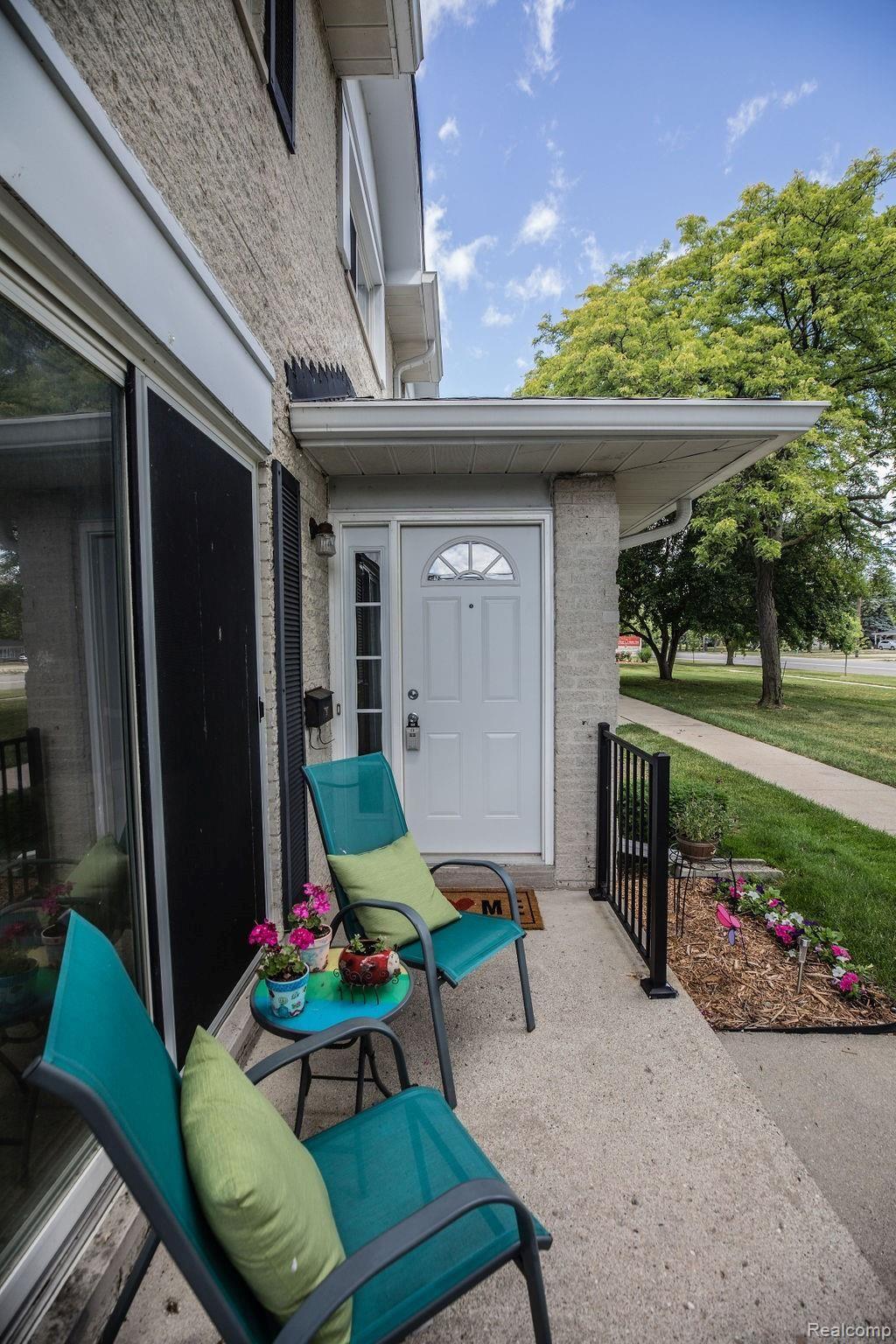 41711 Utica Road Sterling Heights, MI 48313 - Photo 11 of 65 7E8A1443.jpg