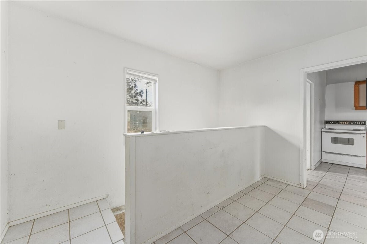 214 Hamilton Street Mansfield, WA 98830 - Photo 16 of 32