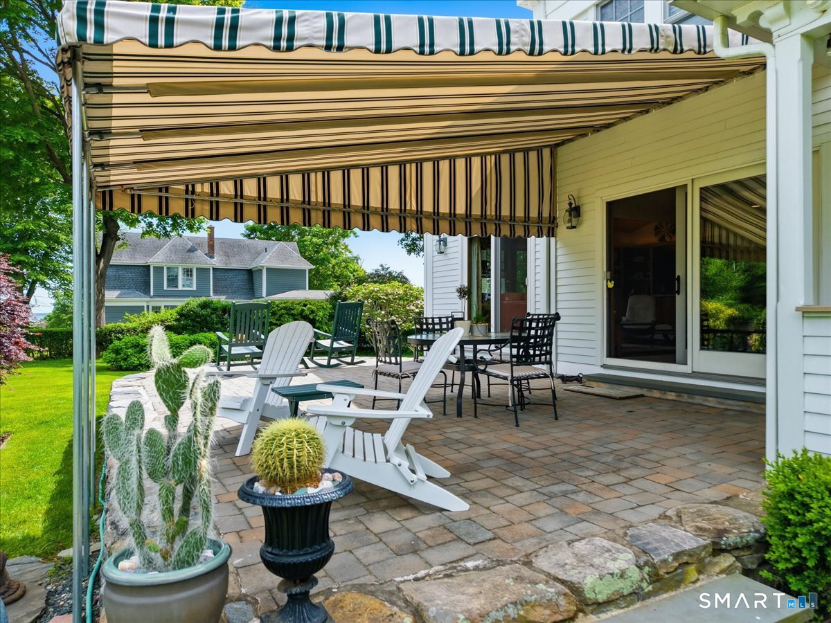 65 Prospect Hill Road Groton, CT 06340 - Photo 8 of 40