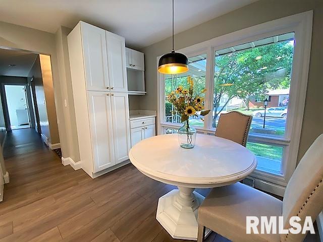 2065 Cambridge Road Springfield, IL 62704 - Photo 10 of 40 Gallery Image 10