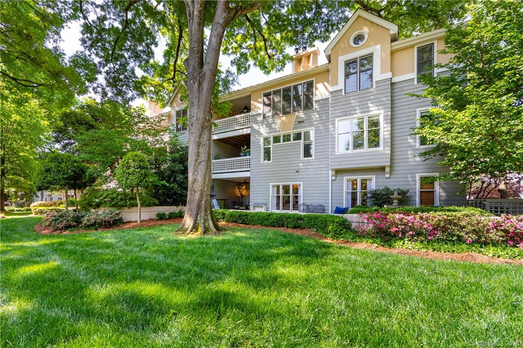 308 Queens Road, Unit 28 Charlotte, NC 28204 - Photo 1 of 28 Gallery Image 1