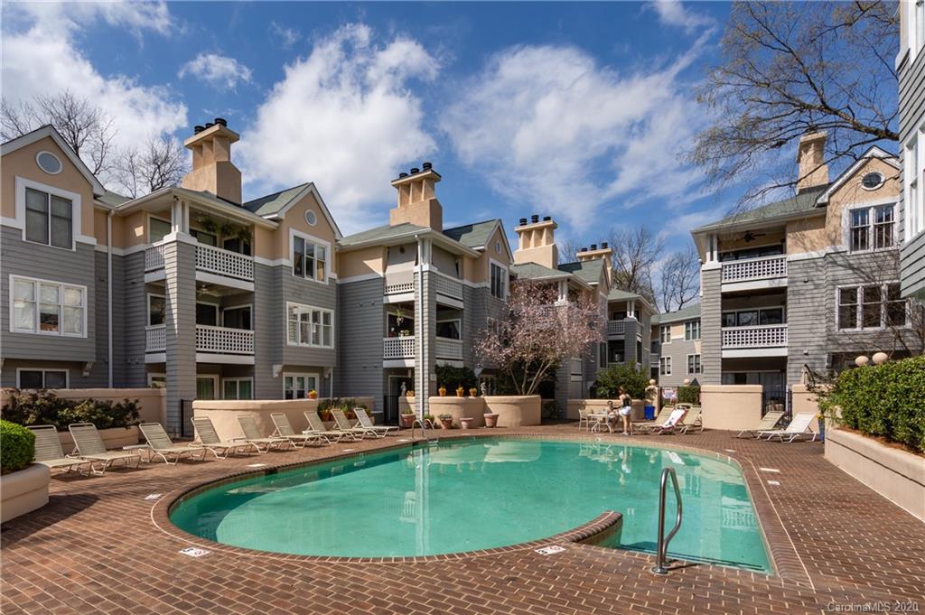 308 Queens Road, Unit 28 Charlotte, NC 28204 - Photo 2 of 28 Gallery Image 2