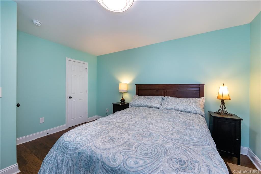 308 Queens Road, Unit 28 Charlotte, NC 28204 - Photo 17 of 28 Gallery Image 17