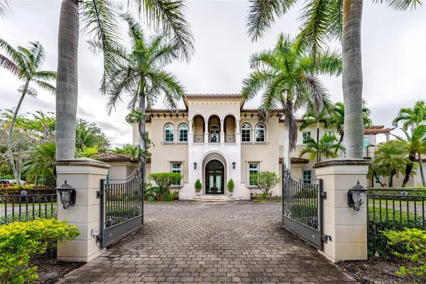 $5,950,000 | 12101 Moss Ranch Road, Pinecrest, FL 33156