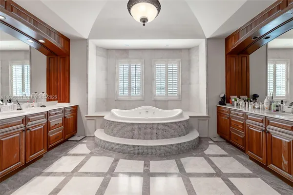 $5,950,000 | 12101 Moss Ranch Road, Pinecrest, FL 33156