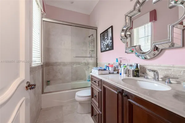 $5,950,000 | 12101 Moss Ranch Road, Pinecrest, FL 33156