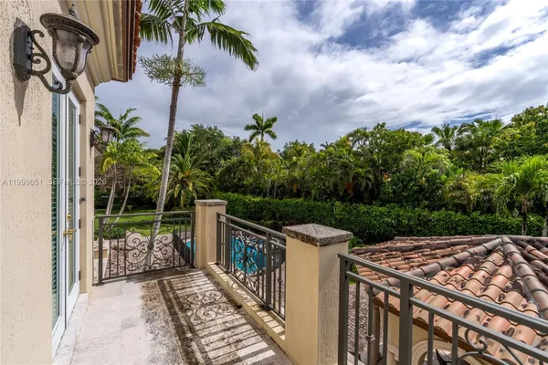 $5,950,000 | 12101 Moss Ranch Road, Pinecrest, FL 33156