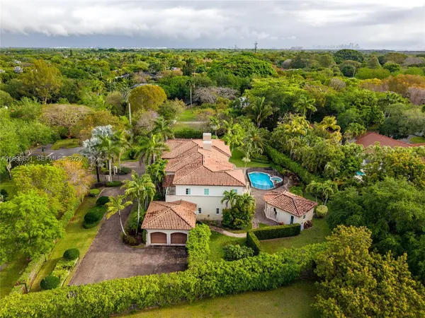 $5,950,000 | 12101 Moss Ranch Road, Pinecrest, FL 33156