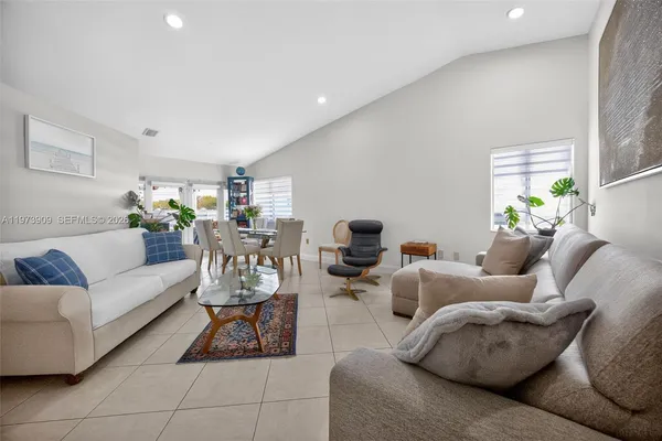 $3,990 | 14610 Southwest 145th Place, Miami, FL 33186