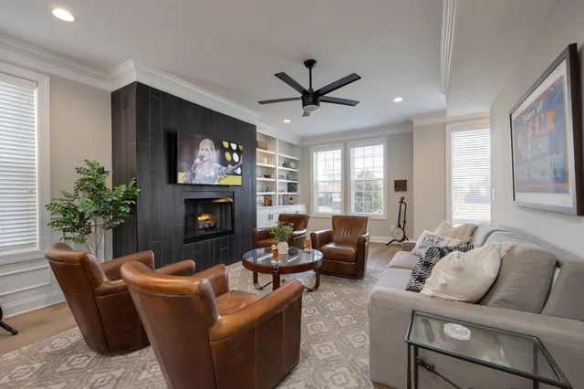 $5,995 | 1009 A 12th Avenue South, Nashville, TN 37203