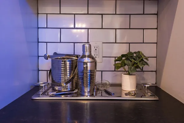 $5,995 | 1009 A 12th Avenue South, Nashville, TN 37203