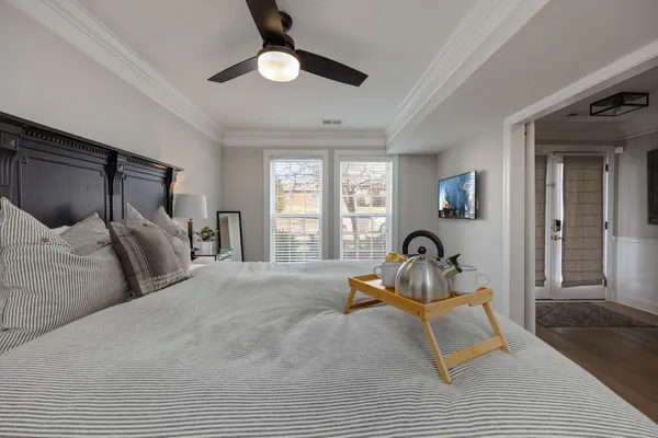 $5,995 | 1009 A 12th Avenue South, Nashville, TN 37203