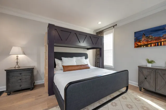 $5,995 | 1009 A 12th Avenue South, Nashville, TN 37203