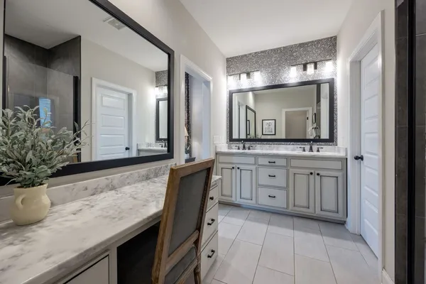 $5,995 | 1009 A 12th Avenue South, Nashville, TN 37203