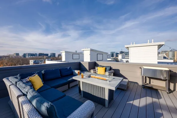 $5,995 | 1009 A 12th Avenue South, Nashville, TN 37203