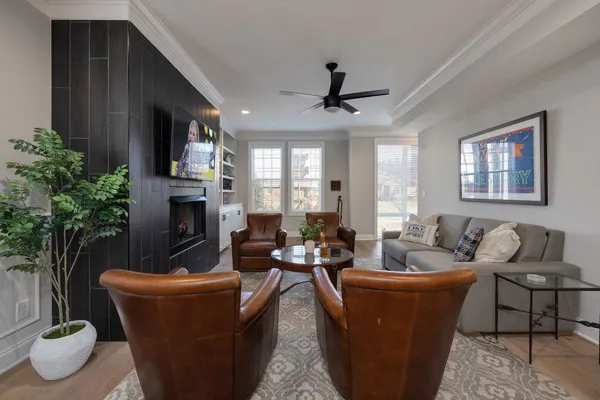 $5,995 | 1009 A 12th Avenue South, Nashville, TN 37203