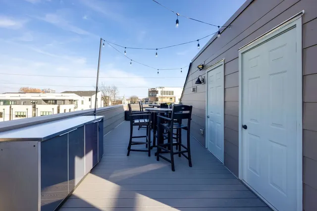 $5,995 | 1009 A 12th Avenue South, Nashville, TN 37203