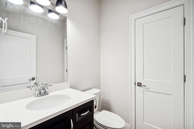 $1,199,990 | 206 B North Aberdeen Avenue, Wayne, PA 19087