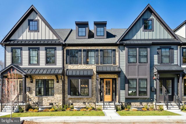 $1,199,990 | 206 B North Aberdeen Avenue, Wayne, PA 19087