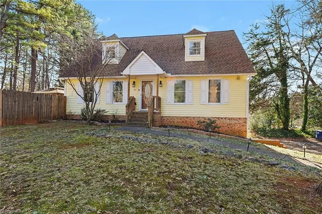 $315,000 | 4010 Gracemont Drive Northwest, Winston-Salem, NC 27106