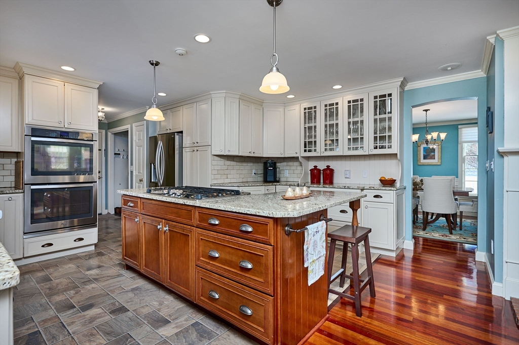 12 Teawaddle Lane Amherst, MA 01002 - Photo 11 of 42