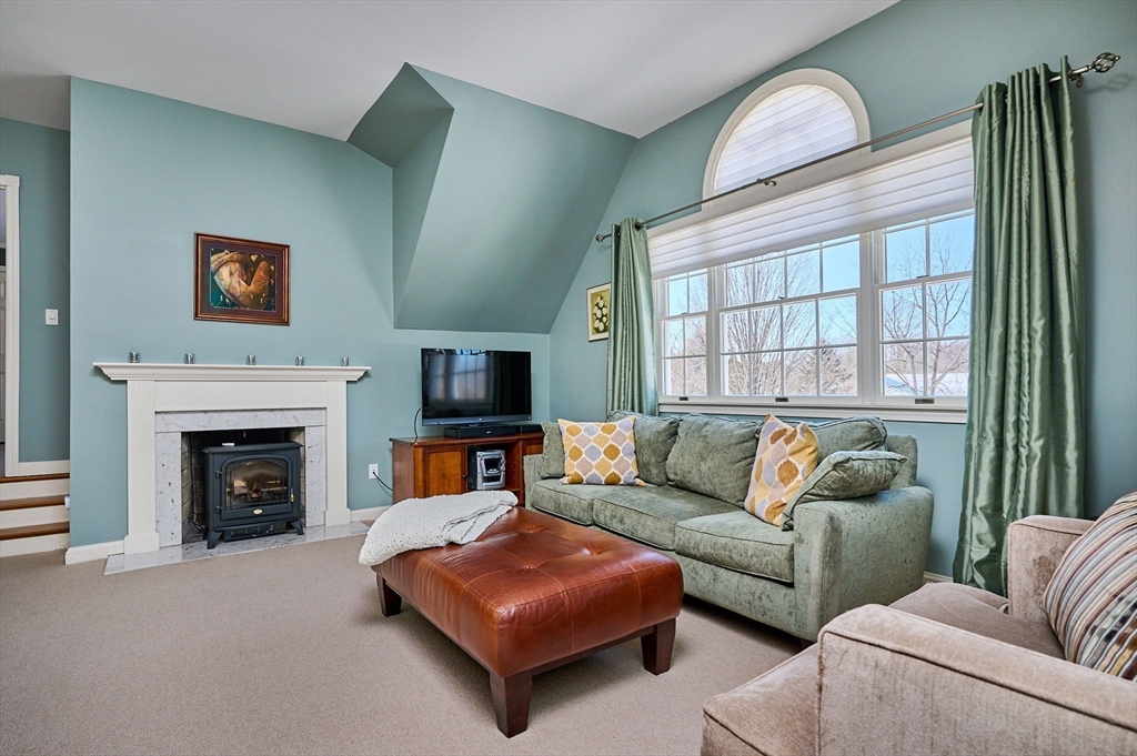 12 Teawaddle Lane Amherst, MA 01002 - Photo 27 of 42