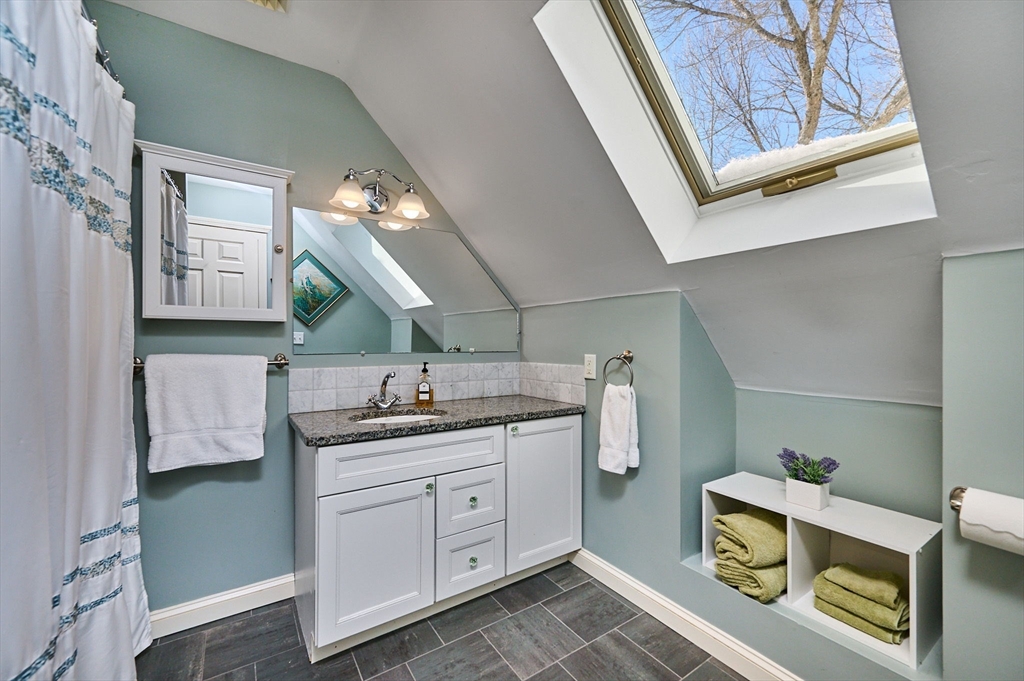 12 Teawaddle Lane Amherst, MA 01002 - Photo 33 of 42