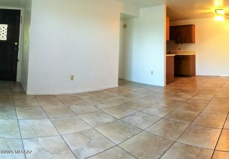 6625 East Golf Links Road, Unit 5 Tucson, AZ 85730 - Photo 2 of 13