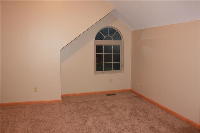 2049 Baldwin Road Monroe, MI 48162 - Photo 23 of 23 4th bedroom