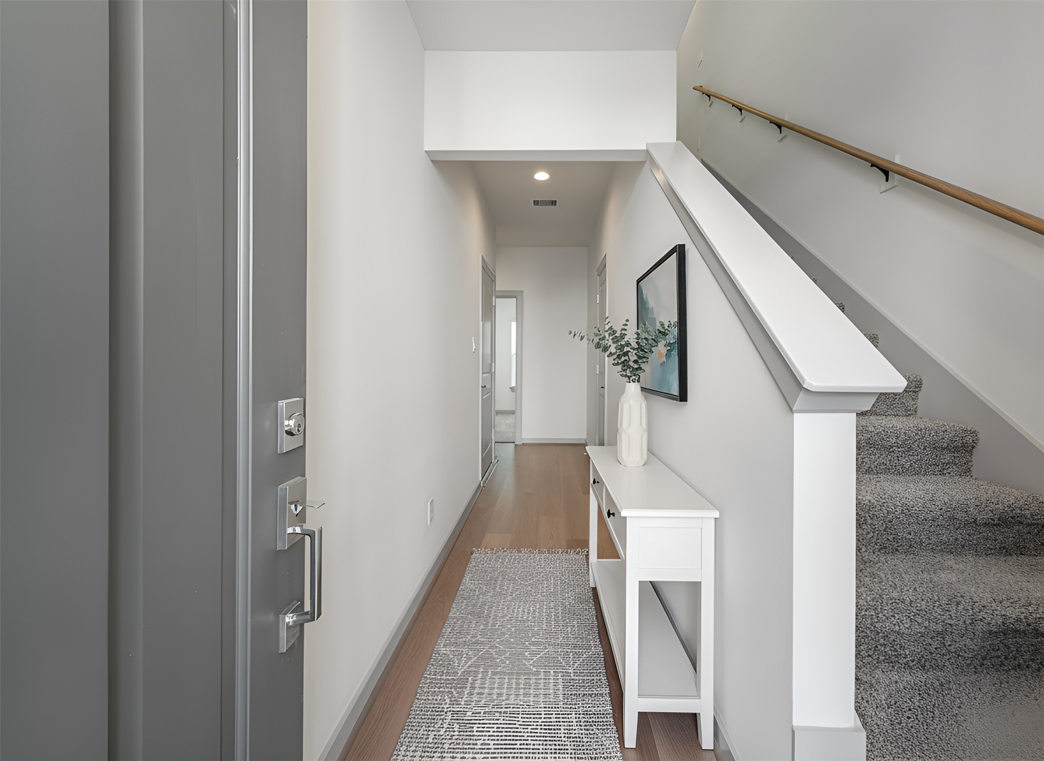 16 Fulton Row Lane Houston, TX 77076 - Photo 3 of 15 AI Staged Photos