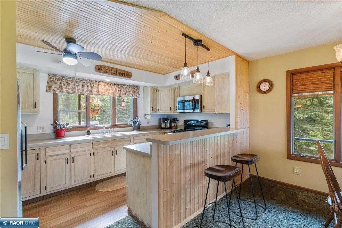 9027 East Wakemup Village Road Cook, MN 55723 - Photo 16 of 37
