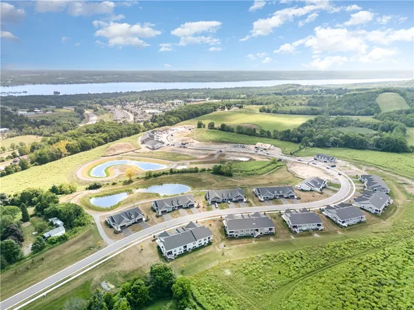 $657,900 | 3089 Pierce Brk Trail, Canandaigua Town, NY 14424