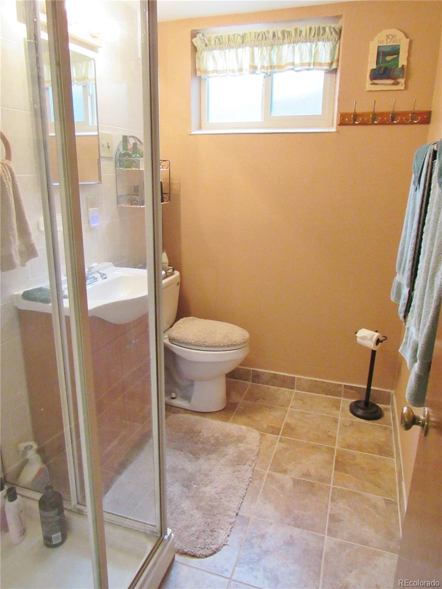 8611 Richard Road Denver, CO 80229 - Photo 18 of 26 Gallery Image 18