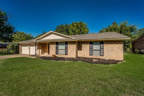 $250,000 | 6404 Winifred Drive, Fort Worth, TX 76133