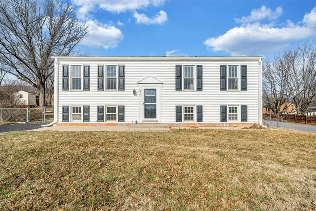$359,950 | 2903 Creekwood Drive, Salem, VA 24153