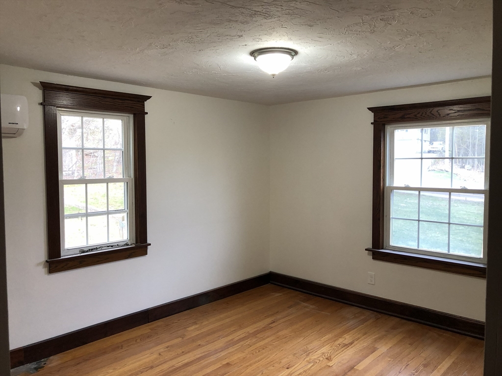 132 Main Street Rutland, MA 01543 - Photo 8 of 13
