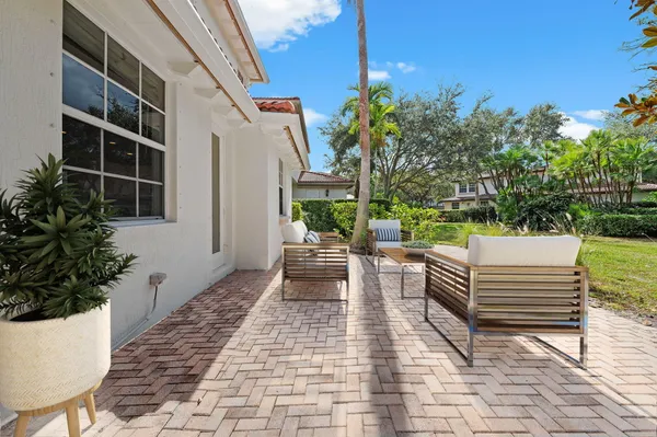 $799,000 | 622 Castle Drive, Palm Beach Gardens, FL 33410