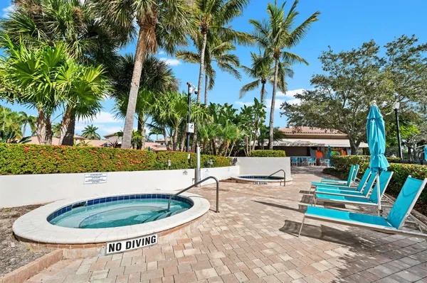 $799,000 | 622 Castle Drive, Palm Beach Gardens, FL 33410