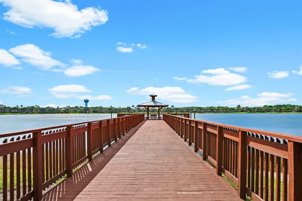 $799,000 | 622 Castle Drive, Palm Beach Gardens, FL 33410