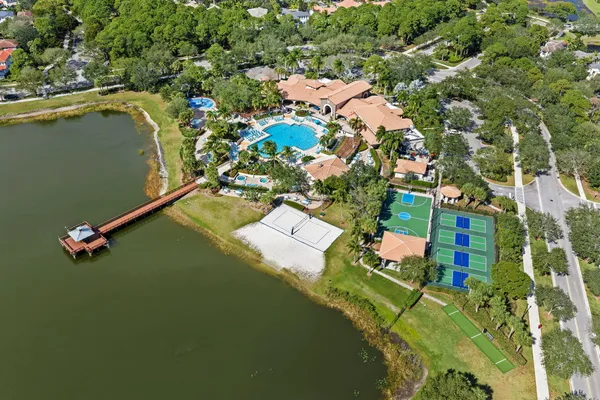 $799,000 | 622 Castle Drive, Palm Beach Gardens, FL 33410