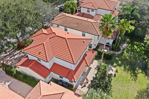 $799,000 | 622 Castle Drive, Palm Beach Gardens, FL 33410