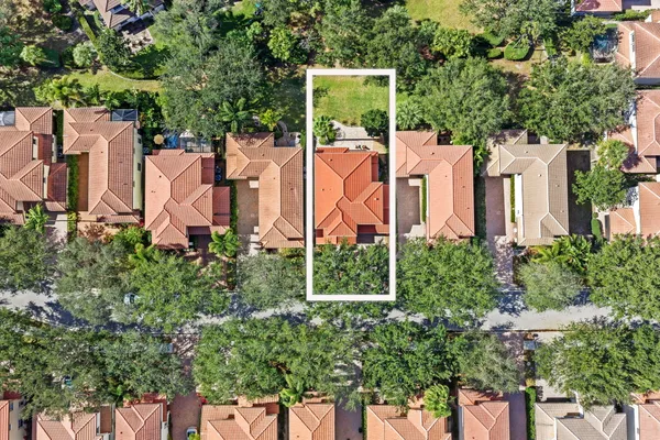 $799,000 | 622 Castle Drive, Palm Beach Gardens, FL 33410