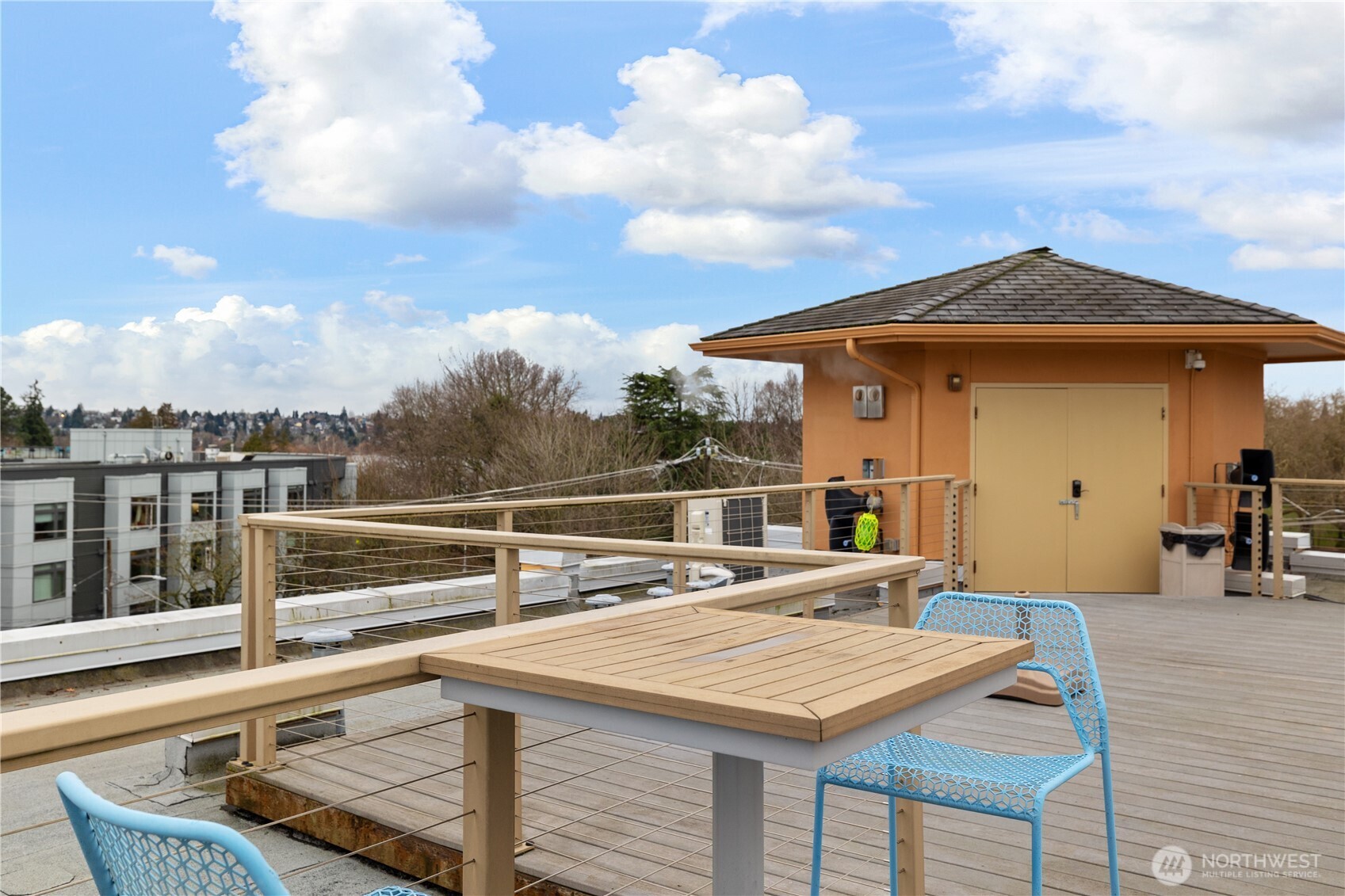 413 Northeast 70th Street, Unit 207 Seattle, WA 98115 - Photo 35 of 39