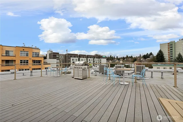 $500,000 | 413 Northeast 70th Street, Unit 207, Seattle, WA 98115