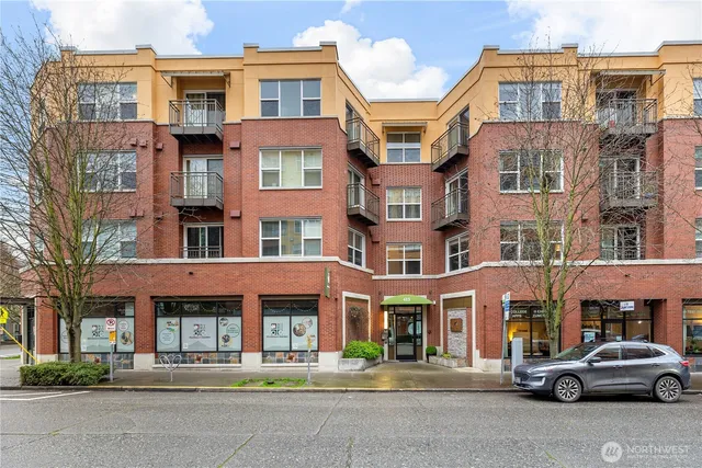 $500,000 | 413 Northeast 70th Street, Unit 207, Seattle, WA 98115