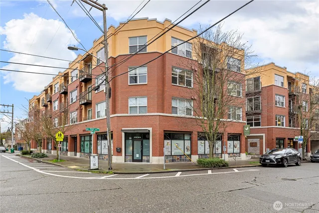 $500,000 | 413 Northeast 70th Street, Unit 207, Seattle, WA 98115