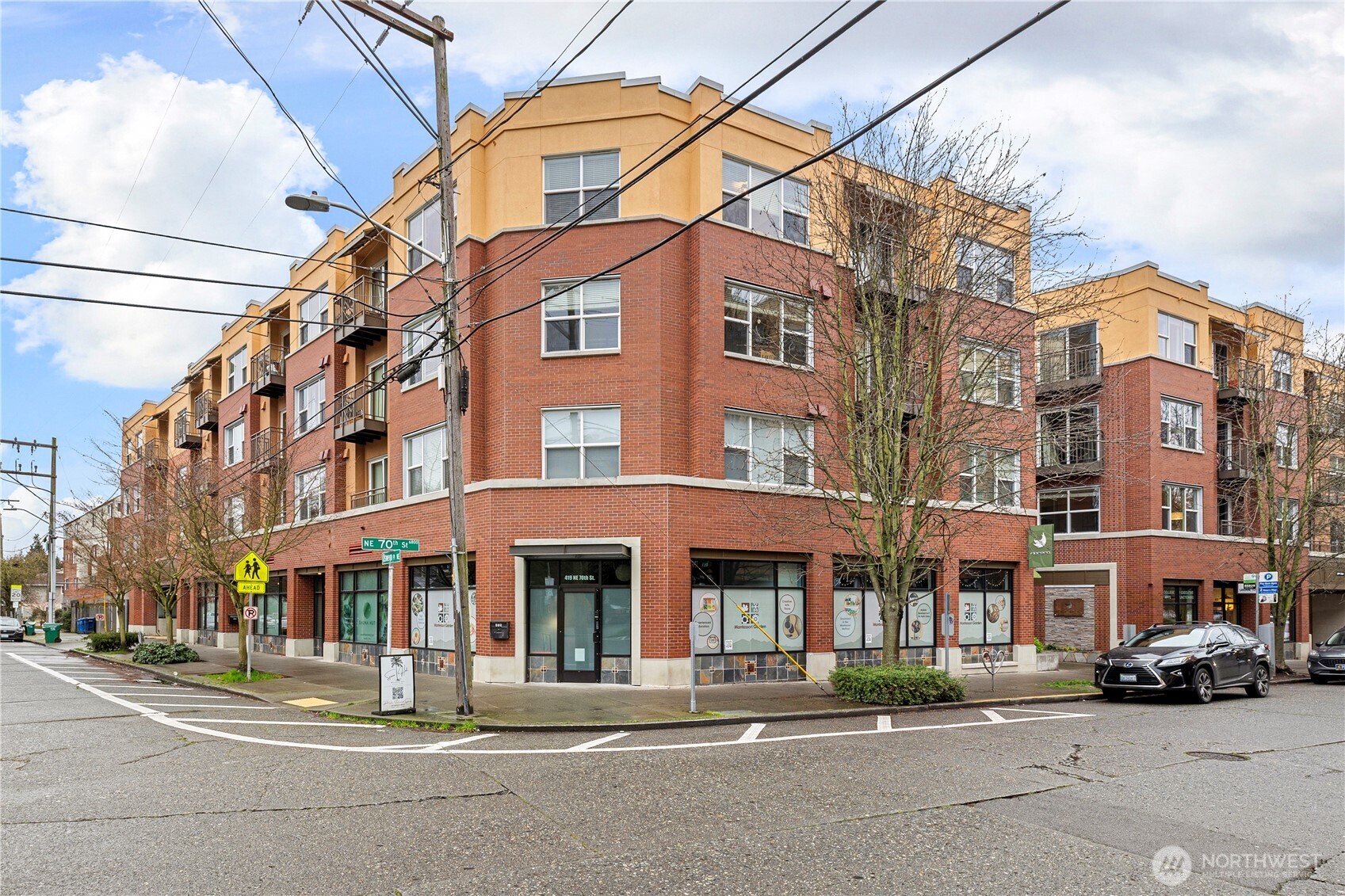413 Northeast 70th Street, Unit 207 Seattle, WA 98115 - Photo 39 of 39
